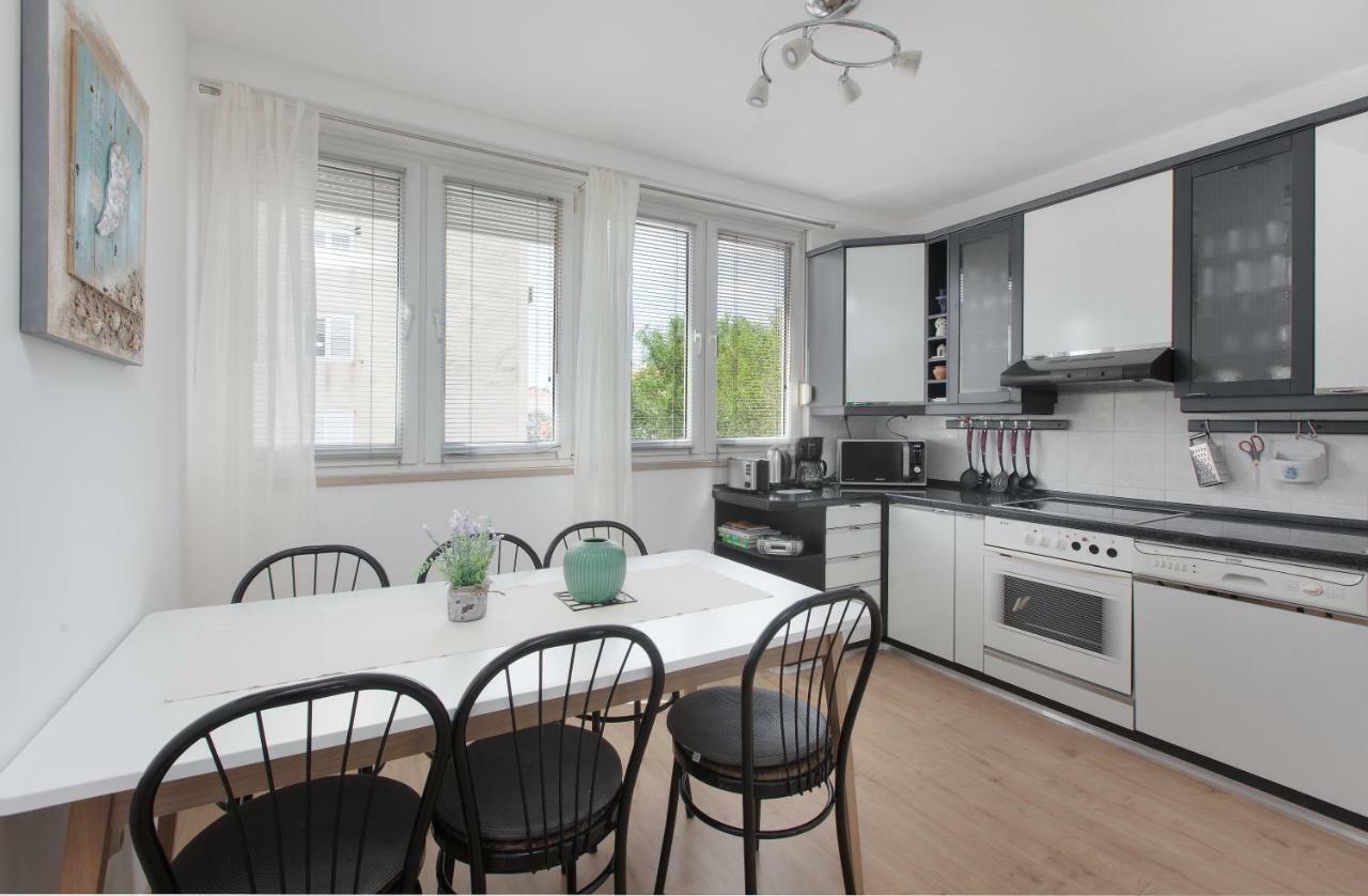 Apartment Gabriella Makarska Buitenkant foto